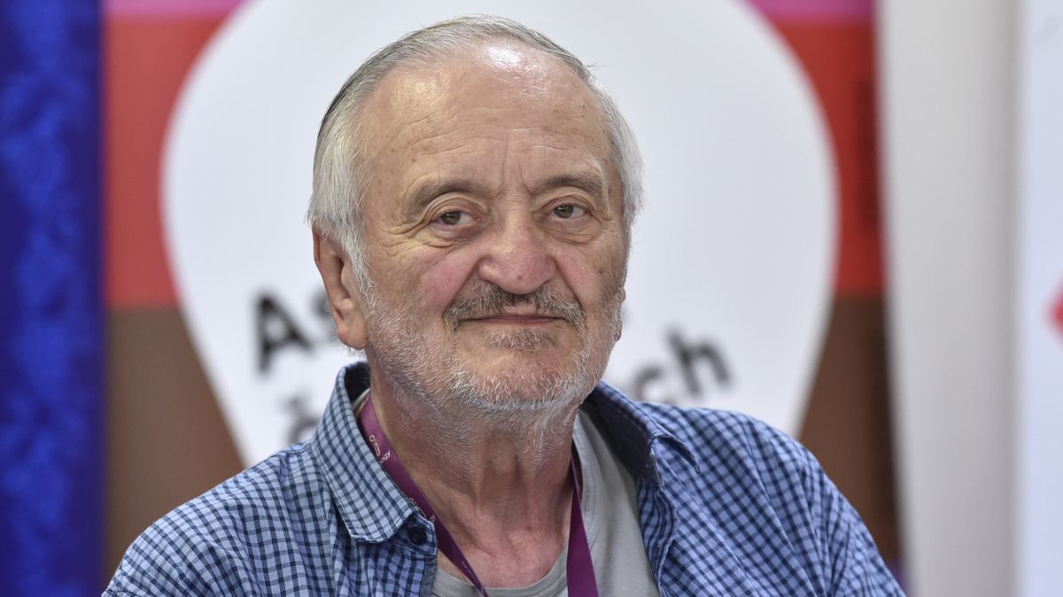Zemřel slovenský herec Milan Lasica. Zkolaboval při potlesku po poslední písni